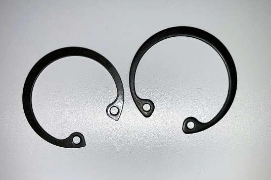 Кольцо стопорное D 18 внутреннее DIN 472