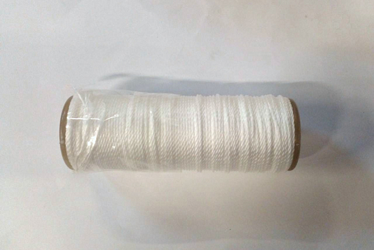 Нить синтетическая на катушке d=1,2мм, 90м, БЕЛАЯ 
